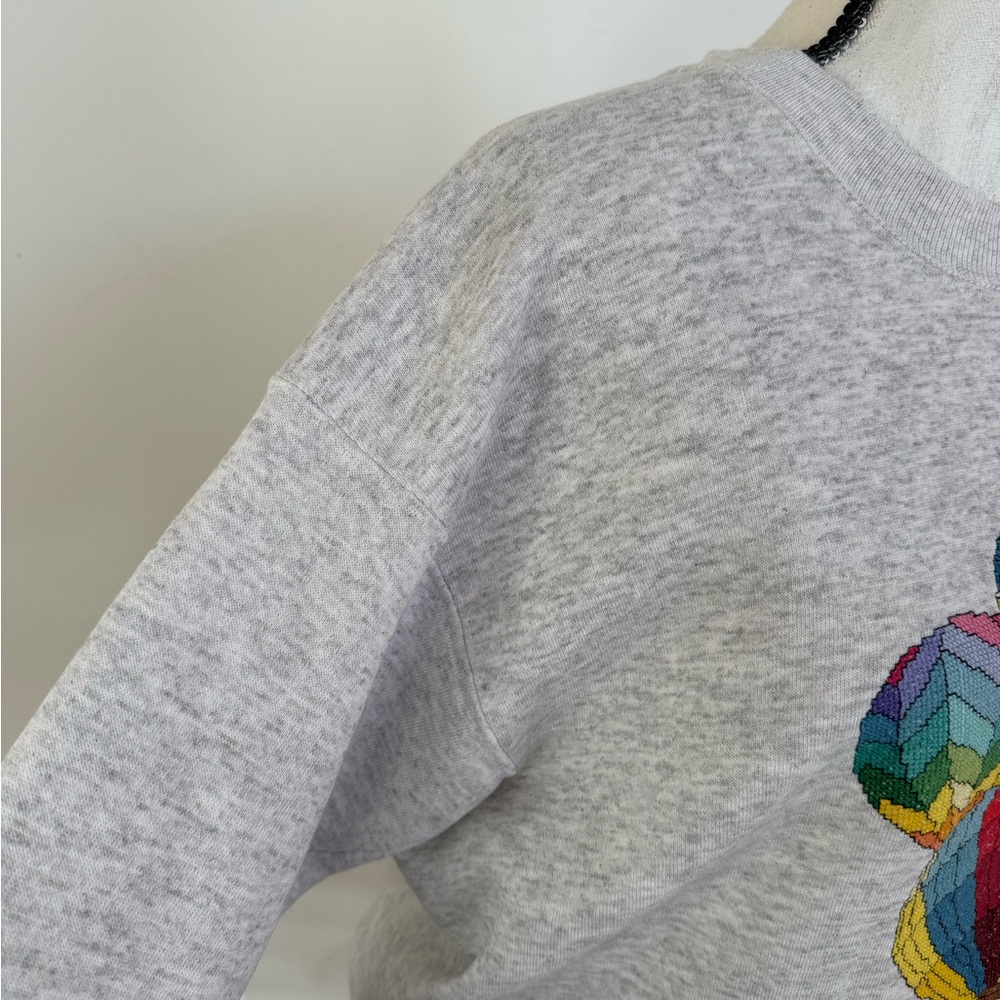 Hot air balloon embroidered 
Sturdy Sweatshirt by Lee Gray-  Colorful - Picture 5 of 11